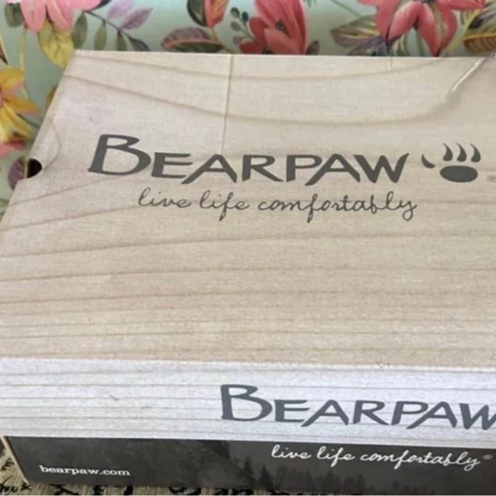 BearPaw Women's Rust Suede Winter Boots - Picture 3 of 3
